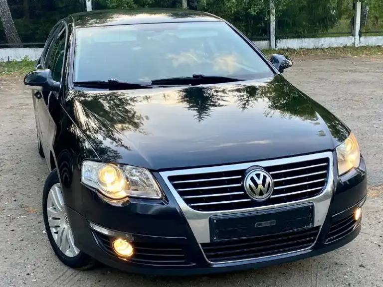 Продам volkswagen passat b6 (пробег 248.000) 2005 года (чистый немец) двигатель 2.0 на автомате автомобиль в хорошем состоянии, весь обслужен. Вложено много денег и времени. - кожаный салон - магнитола android, камера заднего вида - подогрев передних сидений - кондиционер - память сидений - круиз контроль полностью новая ходовка (как мячик) машина абсолютно без вложений цена: 795.000 +79494568074
📞 Звоните: +7(949)4568074 - фотография - 2