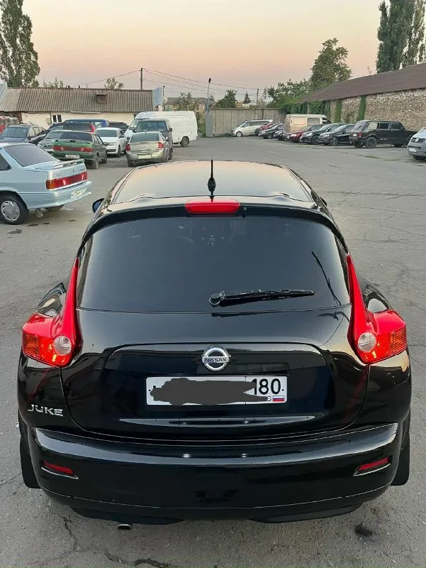 Nissan juke 2013 год выпуска двигатель 1.6 ат 120 тысяч родного пробега в максимальной комплектации автомобиль в родном окрасе машина в идеальнейшем состоянии вложений не требует ни на рубль! Дорогие диски advant на почти новой резине! По комплектации; климат контроль кондиционер заправлен 4 стеклоподъемника круиз контроль навигация камера заднего вида все датчики которые были в максимальной комплектации присутствуют - по технике также в идеале, нечего не гремит не хрустит, не пинает ! Цена 1.100млн 🍋 (один миллион сто ) +79494730944 александр
📞 Звоните: +7(949)4730944 - фотография - 7