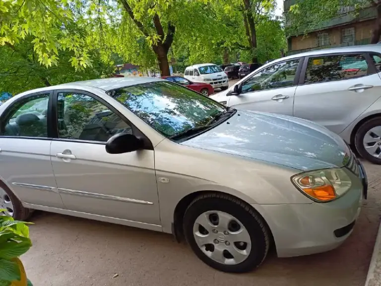 В продаже kia cerato 2008 г. В, 1.6 л, 122 л. С. , механическая коробка передач, пробег 170 тыс. Км. , зелёная автотека, без дтп. Второй владелец с автосалона. Технически без вложений, двигатель цепной, масло от замены до замены не доливаю. Сцепление новое, заменены все тормозные диски, суппорта и колодки. Ходовая на отлично. Кондиционер заправлен, печка работает. В комплекте два ключа, зимняя резина. Днище обработано антигравием. Салон опрятный. Видеорегистратор с камерой заднего вида и помощник парковки, установлена новая аудиосистема, установлен доводчик передних стекол, сигнализация старлайн. Цена: 500 000 рублей. Владелец (переоформление без проблем) обмена и рассрочки нет. Небольшой торг по факту осмотра. Г. Донецк. +7 (949) 332-65-16
📞 Звоните: +7(949)3326516 - фотография - 1