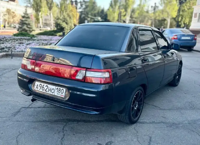 Богдан 2110 2012 год.1.6 8клап. Газ евро-4
Цена 345.000руб.
Срочно очень срочно торг у капота
Авто в очень хорошем состоянии без вложений.
Мотор работает отлично, ходовая в порядке, коробка без хрустов воев и выбиваний работает на отлично.
Кузов живой целый в дтп не участвывола. Стаканы ланджероны карманы пороги все в отличном состоянии. Салон чистый и ухоженный.
Стоит хорошая музыка, центральный замок, сишнализация с автозапуском, газ-евро-4,тонированная в круг, кованные диски r15
Низкопрофильный резина. Документы чистые автотека зеленая, любое переоформление. Хоть через мрео хоть по дкп. Осмотр донецк
+79496007223 - фотография - 4