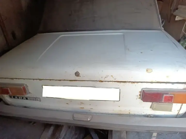 Продам ваз 21013 " ваз 1200s" 1980 года выпуска. Двигатель бензиновый 1,2 л. Один хозяин. Автомобиль не эксплуатировался с 2013 года, стоял в сухом гараже. Пробег 41 584 км. Заводской окрас. В дтп не был. В комплекте съёмный багажник и запаска. Техпаспорт в наличии. Автомобиль находится в г. Горловка, ж/м "солнечный" (5 квартал). Цена 55 000 руб. Телефон +7949 484 06 04.
📞 Звоните: +7(949)4840604 - фотография - 1