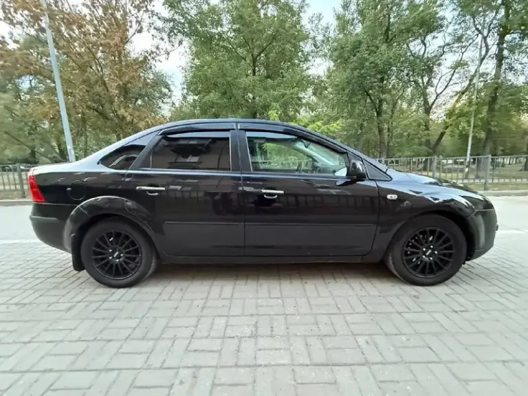 Продам ford фокус 2 2006 во владении год, я владелец объём 1.8 -коробка mtx-75 от 2.0л версии -полный кап ремонт двигателя, гильзы, поршня, проточка, цепи грм и тд. (250к) -салон в хорошем состоянии -новая рулевая рейка -полностью обслуженная подвеска -новые диски, новая летняя резина pirelli (80к) -громкая музыка + саб 12 800w (мафон с музыкой около 100к) лкп требует внимания, без гнили, без дыр делал для себя, денег не жалел продажа связанна с покупкой нового авто +79494564340 данил
📞 Звоните: +7(949)4564340 - фотография - 4