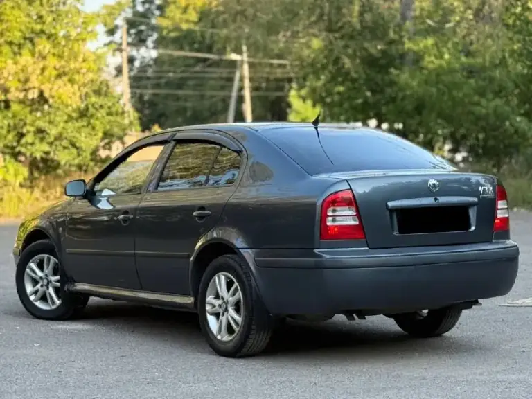 Продам skoda octavia 1.8 надежный автомобиль 2009г. Выпуска в отличном состоянии! 2 владельца, без дтп!
Идеальное состояние кузова, ржавчины нет совсем, пороги целые, не гнилые. По технической части нареканий нет, мотор работает плавно и ровно, коробка тоже работает мягко.
Подвеска в хорошем состоянии, не стучит, не гремит. Хорошая комплектация. Климат-контроль, подогрев сидений, 2 подушки безопасности, abs esp круиз-контроль, 2эл. Стеклоподёмника, электрорегулеровка зеркал, диски r15 на летней резине сервисные книжки, хорошая музыка. Остальные вопросы по телефону +79495162746 цена 650тыс₽ торг у капота хорошему покупателю.
📞 Звоните: +7(949)5162746 - фотография - 2