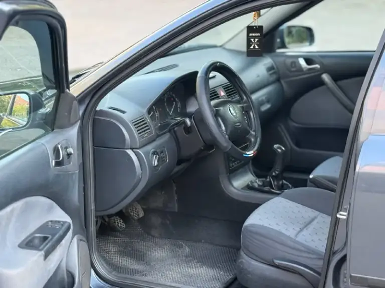 Продам skoda octavia 1.8 надежный автомобиль 2009г. Выпуска в отличном состоянии! 2 владельца, без дтп!
Идеальное состояние кузова, ржавчины нет совсем, пороги целые, не гнилые. По технической части нареканий нет, мотор работает плавно и ровно, коробка тоже работает мягко.
Подвеска в хорошем состоянии, не стучит, не гремит. Хорошая комплектация. Климат-контроль, подогрев сидений, 2 подушки безопасности, abs esp круиз-контроль, 2эл. Стеклоподёмника, электрорегулеровка зеркал, диски r15 на летней резине сервисные книжки, хорошая музыка. Остальные вопросы по телефону +79495162746 цена 650тыс₽ торг у капота хорошему покупателю.
📞 Звоните: +7(949)5162746 - фотография - 7