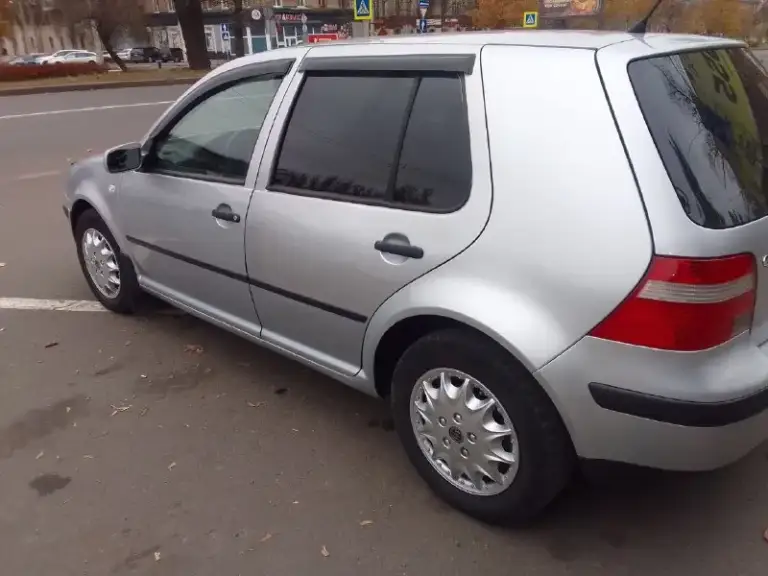 Volkswagen гольф 2002г. Двигатель 1.4 бензин. Пробег 210000тыс. Авто для своих лет в отличном состоянии. Цена 395000₽ юридически чистая. Осмотр автомобиля в донецке. За подробной информацией обращайтесь по телефону. +7(949)9308760 андрей
📞 Звоните: +7(949)9308760 - фотография - 7