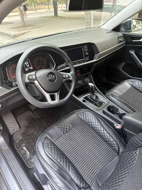 Volkswagen jetta 7 рестайлинг
Год выпуска: 2021 (9 месяц)
Пробег: 96000км
Объем двигателя: 1,5 - 158лс
Восьмиступенчатый aisin
Безопасность целая.
Боковые подушки безопасности, датчик давления в шинах, система помощи при старте в гору (hsa) и система контроля слепых зон;
Антипробуксовочная система (asr);
Оконные подушки безопасности (шторки);
Подушка безопасности пассажира;
Антиблокировочная система (abs);
Подушка безопасности водителя;
Система стабилизации (esp);
Система помощи при торможении (bas; ebd);
Регулировка руля по вылету;
Круиз-контроль;
Электро-усилитель руля;
Бортовой компьютер;
Электропривод зеркал;
Регулировка руля по высоте;
Кондиционер;
Электростеклоподъёмники передние и задние;
Многофункциональное рулевое колесо;
Передний и задний парктроник;
Складывающееся заднее сиденье;
Ткань (материал салона);
Мультимедиа usb и система с жк-экраном;
Датчик света;
Дневные ходовые огни;
Электрообогрев боковых зеркал;
Защита от угона;
Центральный замок;
В от
📞 Звоните: +7(949)5043729 - фотография - 8