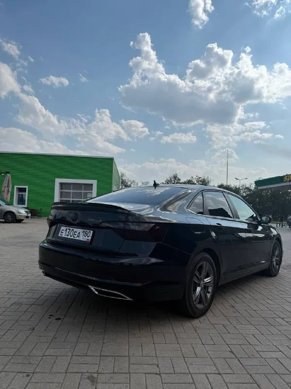 Volkswagen jetta vii
2020/10Г. В, 68.000.км
Автомобиль в хорошем состоянии, как внешне так и технически, двери в броне пленке! Произведена замена масла, антифриза на пробеге 67000км. Комплектация r-line, кожаные перфорированные сидения с боковой поддержкой, панорамный люк, carplay/androidauto, выходы type c, камера заднего вида, слепые зоны, бесключевой доступ, сделали русификацию, контурная подсветка салона, а также была произведена шумоизоляция дверей. Два комплекта резины, летняя новая!
Готов к любым проверкам на сто.
Я первый хозяин в рф, полное переоформление!
Машина в макеевке - цена 1 850 000₽
+79494891424
📞 Звоните: +7(949)4891424 - фотография - 2