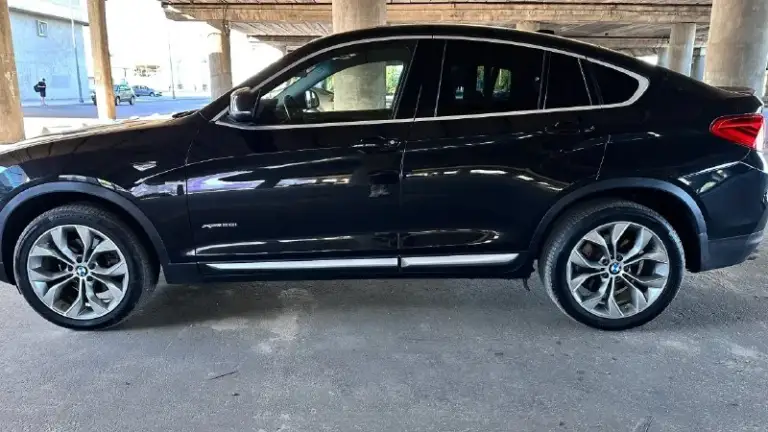 Продам bmw x4 f26 2.0 бензин 245 л. С. (2015г)
Отличное внешнее и техническое состояние.
Вложений не требует, обслужена.
1 Владелец.
Пригнана с америки без повреждений.
Двигатель:масло не расходует, от замены до замены без доливки масла. Замену произвожу каждые 8 тысяч км.
Из последнего :
1. Полировка и нанесение воска.
2. В прошлом году сделаны работы по ходовой, заменено много( стойки, рычаги, тяги, опорные подшипники)сейчас подвеска в идеале.
3. Замена цепи грм(оригинал) 10000 км назад
3. Акпп и раздатка без нареканий, масла менялись 20000 назад. ( и в раздатке и в коробке)
4. Новый вакуумный насос
5. Заменен ремень генератора.
Очень хорошая комплектация - электропривод сидений с памятью, запуск с кнопки. Музыка harman kardon, подогревы передних и задних сидений, бесключевой доступ, подрулевые лепестки.
Куплен новый аккумулятор varta( оригинальный)
Стоят колесные диски и новая летняя резина r19 ( оригинал continental( куплена в марте 2024 года) + датчики давления в ш
📞 Звоните: +7(959)0204342 - фотография - 3