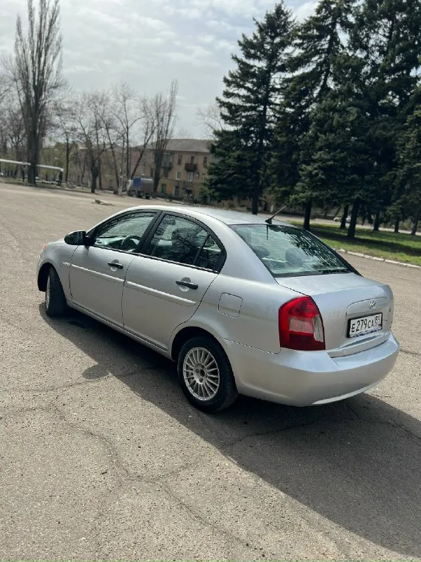 Всем доброго дня!!! Продам hyundai акцент 1.4 на механике. Год выпуска 2006. Пробег 207000км комплектация. Электро усилитель руля,4 стеклоподъемника, кондёр-работает отлично 👍❄️ подушка безопасности. На бензине, газа не видела. Мотор, коробка работают идеально! Расход очень радует!!!светлый приятный салон. Довольно просторный багажник. По кузову рыжиков нет. Дно, пороги без нареканий. Коцка на заднем бампере и небольшая вмятина на крышке багажника. Хороший акб bosh. Всё технически исправно. Залито хорошее масло. По документам полный порядок👍 отличный, надёжный, не прихотливый автомобиль на каждый день!!! Цена 350 тыс. Город донецк, кировский р-н, абакумова. Всем хороших продаж и покупок!!! Тел +79494851572
📞 Звоните: +7(949)4851572 - фотография - 2