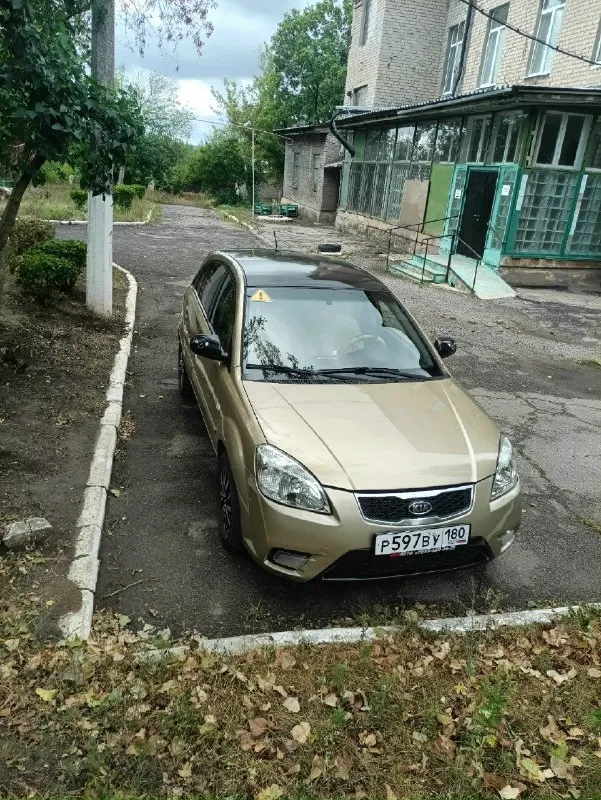 Продам kia рио 2 двигатель:1.4 коробка:автомат год:2013 автомобиль в отличном состоянии, как внешне так и технически, мотор сухой, коробка переключает плавно, без рывков и тд, по ходовой без нареканий. По электрике все работает, кондиционер холодит, два комплекта ключей, два комплекта резины. Цена 650 000 !!! Осмотр горловка номер для связи +79497514232. (+79498155671) павел
📞 Звоните: +7(949)7514232 - фотография - 4
