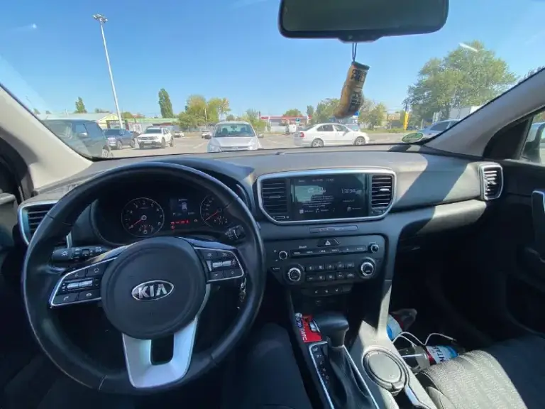 Продам kia sportage, 1.6 мотор gdi.140л. С. Цепь.
Покупал с салона 2021 сентябрь.
Кia motors мариуполь.
Пробег 70100 оригинал,
Комплектация comfort +.
Состояние хорошее, все оригинал, замена всех расходников по регламенту. Есть царапина на бампере.
Цена 2500.000
+79889730164 - фотография - 2