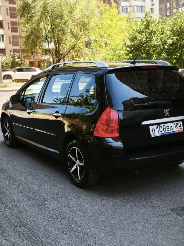 Продам свой пежо 307 св. 2007 г. В. Авто полностью обслужен, вложений не требует реальный пробег 187 000.
Для своих лет в хорошем состоянии.
Работает все.
Комплектация, все стеклоподьемники, усилитель руля, климат контроль, панорама, хорошая музыка. Навигация, камера заднего вида.
Владею авто более двух лет, отличный удобный, очень надёжный и доступный в обслуживании авто.
Цена 550 000. Торг при осмотре!
+7 949 326 65 20 - фотография - 5