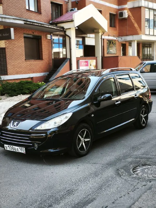Продам свой пежо 307 св. 2007 г. В. Авто полностью обслужен, вложений не требует реальный пробег 187 000.
Для своих лет в хорошем состоянии.
Работает все.
Комплектация, все стеклоподьемники, усилитель руля, климат контроль, панорама, хорошая музыка. Навигация, камера заднего вида.
Владею авто более двух лет, отличный удобный, очень надёжный и доступный в обслуживании авто.
Цена 550 000. Торг при осмотре!
+7 949 326 65 20 - фотография - 9