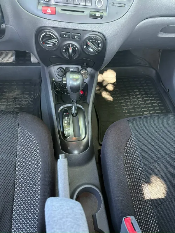 В продаже: kia рио год: 2011 двигатель:1,4 л коробка: чистый автомат побег родной: 222 тысячи км. Кондиционер работает ни одного дтп по вопросам обращайтесь по номеру: +79493612705 цена 650.000р
📞 Звоните: +7(949)3612705 - фотография - 6