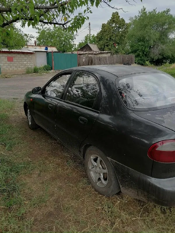 Продам daewoo сэнс пробег 244тысячи год 2008 из косяков полез лак на крыше капоте и багажнике, шпакли нигде нет вся в родне. Пороги, арки живые, без дыр и гнили. Цена 160 000₽ торг у капота. Г снежное +7 (949) 3726221
📞 Звоните: +7(949)3726221 - фотография - 2