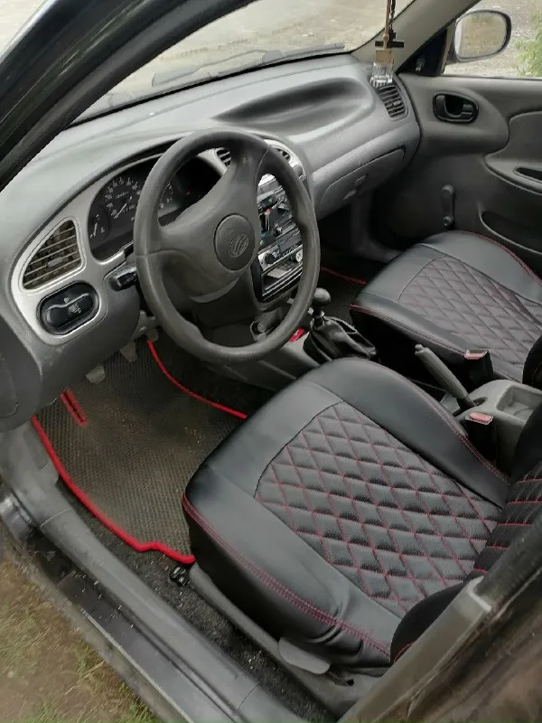 Продам daewoo сэнс пробег 244тысячи год 2008 из косяков полез лак на крыше капоте и багажнике, шпакли нигде нет вся в родне. Пороги, арки живые, без дыр и гнили. Цена 160 000₽ торг у капота. Г снежное +7 (949) 3726221
📞 Звоните: +7(949)3726221 - фотография - 7