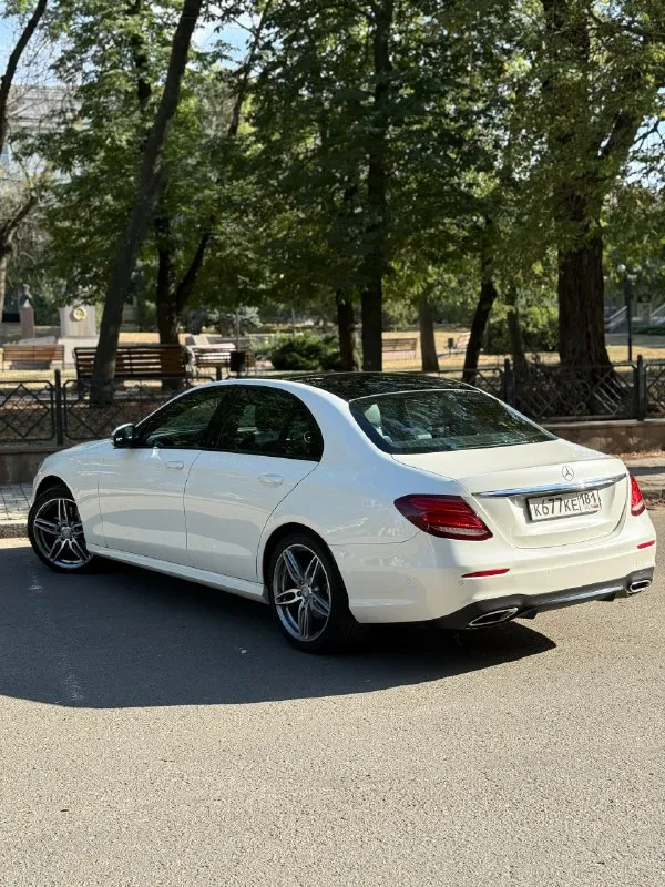 Mercedes e200 w213 4matic 2016 год
2.0 Турбо бензин
Полный привод
Автомат
Пробег: 163000км
Авто в хорошем состоянии. Обслужена.
Amg пакет, панорама, память сидений, carplay, 2 ключа.
Цена 2.8🍋
Возможен обмен
Г. Луганск
Тел. +79591917710
📞 Звоните: +7(959)1917710 - фотография - 3
