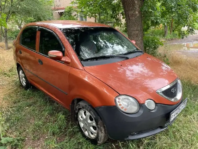 Продам лифтбєк чери qq6 джаги 1,3 2008 года выпуска, австрийский чугунный 16 клапанный двигатель 90 л. С. , прямой впрыск, кпп - 5 ст. Механика, сборка чери китай, конденционер, музыка мр3, 4 электро- стеклоподъемника, тонировка, центральный замок с сигнализацией, электрорегулировка боковых зеркал, подогрев заднего стекла, пробег - 119 тыс. Км реальный. В дтп не участвовал. ..езжу каждый день делать ничего не надо, сел поехал. ..я собственник. ..перекупам не беспокоить. ..
Гаражное хранение.
В подарок покупателю: 2 комплекта резины (зима - шипованный кордиант сноу кросс - износ минимум) на железных оригинальных дисках оба комплекта, защита двигателя от плохих дорог оригинальная, расходники и в обслуживание всё доступно. ..и не дорого.
Цена - 350 тыс. Руб. (торг у капота)
Роман +79493846473
Г. Горловка
📞 Звоните: +7(949)3846473 - фотография - 2