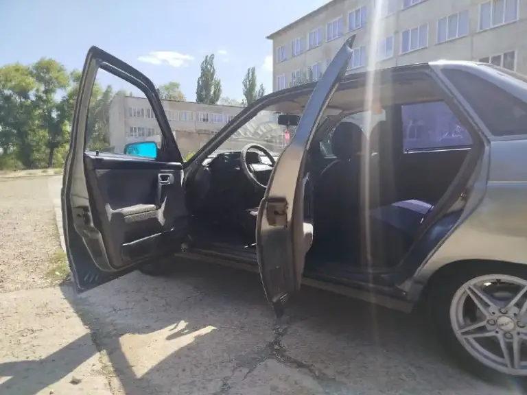 🚗 Продам автомобиль ваз 2110
▶️ Год выпуска: 2005г.
▶️ Объём двигателя: 1.5 8 клапанный
▶️ Пробег: 250.000 км.
ℹ️ описание:
2Стекла подьемника
Магнитола с блютуз
✅ Автомобиль в хорошем состоянии!
Дно, пороги, лонжероны все отлично (есть видео)
✅ Коробка переключает отлично.
✅ Ходовая на отлично!!!
✅
🏛 Юридически автомобиль чист, без штрафов запретов! Любое переоформление без проблем!
Есть видео обзор по авто !!!
Возможно доставка в ваш город по договоренности.
💰 Цена: 220.000 рублей
Торг на месте до победы!!!
🏢 Город: амвросиевка
Более подробнее по номеру или в л. С
☎ Телефон для связи:
+79493843262
(Telegram привязан, вацап на номере. Телефон включен всегда!!!) - фотография - 10
