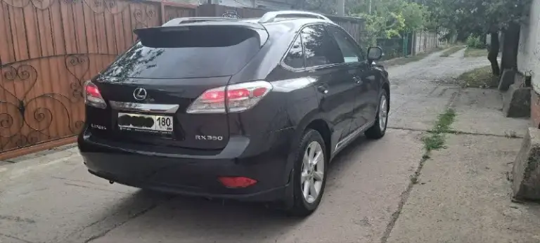 Продам lexus rx 350 2011г
239 Тыс пробег, внешний вид емеет, без аварий, пробег подтвержден историей авто, хорошая комплектация, кожа в хорошем состоянии, обслужен полный привод, пройдено то( масла тех жидкости колодки), двигатель и акпп работает идеально, расхода масла нет, живой автомобиль, в таком состоянии придется поискать, не пневмо. Сборка япония, по факту я третий хозяин. Возможен торг.
2.100
+79496397148 - фотография - 4