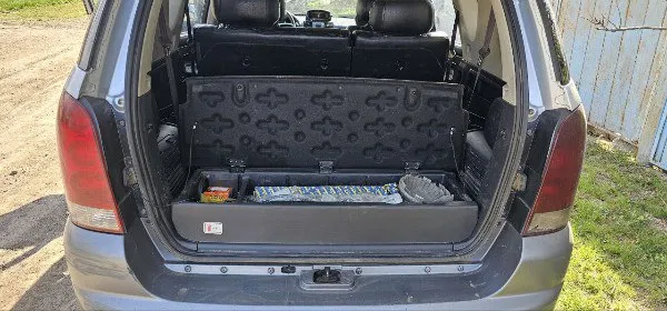 Ssang yong rexton 2004 г. 2.7 xdi (турбодизель), пробег-200 тыс. Км, родной, полный привод, настоящий рамный корейский внедорожник. Не гнилой, форсунки обслужены, двигатель сухой полностью, не дымит установлены механические хабы, хорошая всесезонная резина, без пинков работае четко, раздатка цепная aisin, управление с кнопки. Есть всё для комфортной эксплуатации: климат, электро стёкла и зеркала, подушки безопасности, магнитола 2din с камерой, подогрев передних и задних сидений-стёкол и зеркал, abs, esp, турботаймер. Ходовая в норме, в ходу мягкий, салон кожа 7 мест в достойном состоянии, чистый, пластик целый. Номер на раме в отличном состоянии, переоформление через мрэо сразу, без дтп и страховых выплат, пробег подтверждённый. Один владелец по птс цена машины 🚗-700 тысяч руб.
☎+7 959 1182290
☎+7 959 1126577
📞 Звоните: +7(959)1182290 - фотография - 9