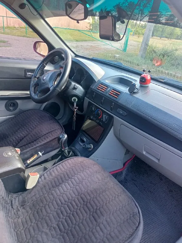 Продам geely ck 2008 г. В. , бензин/газ, (газовое оборудование снято по ненадобности, оборудование отдам вместе с машиной), машина в отличном состоянии, на ходу, пробег 120 т. , мотор 1,5. По комплектации 4 электростеклоподъемника, кондиционер, гур, регулировка руля по высоте, камера заднего вида, магнитофон + усилитель, штатный подлокотник, титановые диски, хорошая летняя резина. Машина обслужена, заменены фильтры, свечи, ремни, все жидкости, новое сцепление, тормозные колодки, суппорта. Ходовка, кпп в идеале, документы в порядке. Цена 350 000р.
+7949 365 69 63 Снежное
📞 Звоните: +7(949)3656963 - фотография - 6