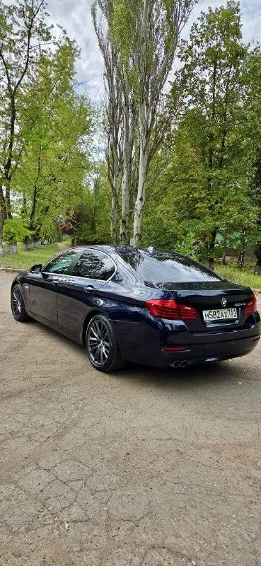 Bmw 5 f10 2014 рестайлинг 2.0d, задний привод 195.000 пробег, оригинальный, проверенный по блокам, сходится с автотекой!
Автомобиль без дтп! Весь в заводском окрасе! Все фары, фонари и стекла оригинальные! Автотека полностью зеленая! Все кузовные элементы не кручены! Нет вмятин, царапин и других изъянов! После полировки, красивый темно синий цвет!
Салон в превосходном состоянии, ничего не затерто и не замято!
По техники вложений не требует, любые проверки приветствуются!
Из недавнего замена тормозов в круг, масел в, редукторе и моторе, а также цепей и всего сопутствующего, заказ-наряды имеются!
2 Ключа, оригинал птс!
Оригинальные разноширокие диски r19 на новой летней резине!
Неплохая комплектация, подогрев руля, сидений, электро привод сидений, без ключевой доступ, bluetooth, парктроник круговой и многое другое!
1.870.000 Торг
Енакиево-горловка
+79493425114
📲 Tg: 🙏🏻
📞 Звоните: +7(949)3425114 - фотография - 4