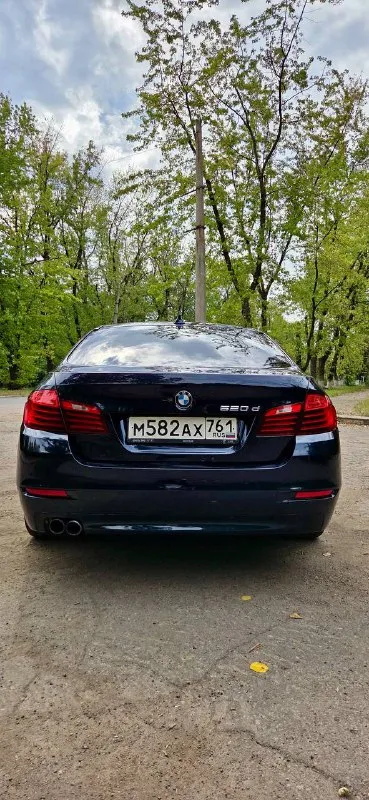 Bmw 5 f10 2014 рестайлинг 2.0d, задний привод 195.000 пробег, оригинальный, проверенный по блокам, сходится с автотекой!
Автомобиль без дтп! Весь в заводском окрасе! Все фары, фонари и стекла оригинальные! Автотека полностью зеленая! Все кузовные элементы не кручены! Нет вмятин, царапин и других изъянов! После полировки, красивый темно синий цвет!
Салон в превосходном состоянии, ничего не затерто и не замято!
По техники вложений не требует, любые проверки приветствуются!
Из недавнего замена тормозов в круг, масел в, редукторе и моторе, а также цепей и всего сопутствующего, заказ-наряды имеются!
2 Ключа, оригинал птс!
Оригинальные разноширокие диски r19 на новой летней резине!
Неплохая комплектация, подогрев руля, сидений, электро привод сидений, без ключевой доступ, bluetooth, парктроник круговой и многое другое!
1.870.000 Торг
Енакиево-горловка
+79493425114
📲 Tg: 🙏🏻
📞 Звоните: +7(949)3425114 - фотография - 6