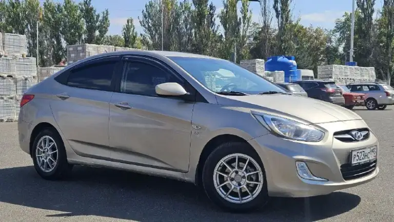 🇰🇷Hyundai solaris🇰🇷 2011 года выпуска, двигатель 1,6 бензин ⛽️ пробег 233 000 км, акпп. Простой автомобиль, надёжный, неприхотливый, малый расход топлива, недорог в обслуживании. Достаточно динамичный для 1,6. Двигатель не убиваемый, коробка послушная. Вместительный салон и багажник. Кондиционер 🥶, мультируль🎮, стеклоподьемники, сигнализация🎺, парктроник 🚦новый акб, и тд. . В хорошем техническом состоянии, учёт рф, полное переоформление. Автотека по запросу. Осмотр г. Макеевка. Цена 790 000 ₽. Торг.
+79493078811 - фотография - 1