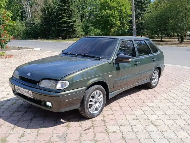 Продам ваз ваз 2114 2006 год в красивом цвете в очень хорошем состоянии ржавчин жуков нет дно пороги отлично не гнилые от слова совсем вся в вибро шумо изоляция двигатель работает как часы не дымит не троит масло не ест кпп отлично все скоростя на мести ходовая часть отлично вложений не требует хорошая музыка авто без вложений два комплекта колёс сел поехал ищете хорошую машину звоните документы кристально чистые осмотр макеевка по договорённости пригоню цена (225 000₽) торг при осмотре тел +79494673351
📞 Звоните: +7(949)4673351 - фотография - 10