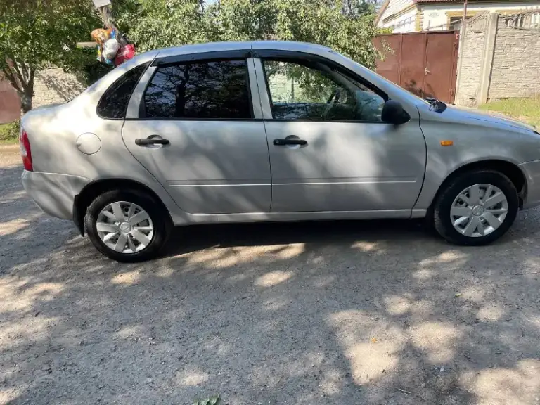 Продам авто ваз kalina
2010 Года выпуска, двигатель 1.6
Коробка механика, гидроусилитель руля, стеклоподъемники, обогрев стекл, аудио система,
В идеальном состояние вложений не требует не по кузовной части(не рыжиков не царапин не притертостей машина хранилась в гараже ) не по ходовой, машина полностью обслужена масла фильтра поменяны
2 Владельца по птс
В дтп не участвовала
По документом чисто не ограничений не штрафов не арестов.
Чистый ухоженный салон
Подробнее по телефону или в лс
Цена 355 тыс
Осмотр г. Донецк
+79495250597
+79495772075
📲 Tg: @svyaz_555
📞 Звоните: +7(949)5250597 - фотография - 6