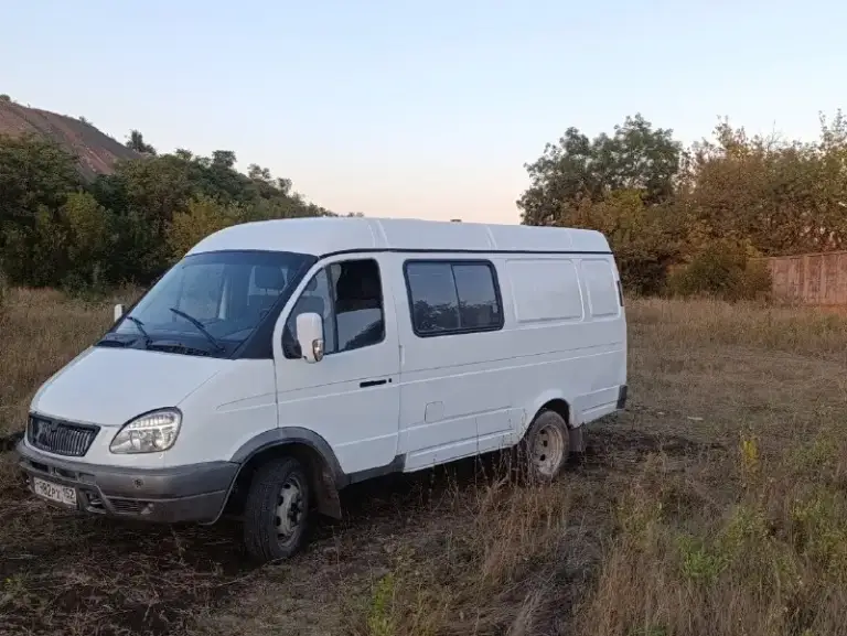 Продам газель, документы в порядке, стоит на учёте, кузов переварен, рама целая, двигатель 406 инжекторный, ходовка перебрана, резина как новая, электрика вся исправна, цена 580 тысяч, торг 79498264882

📞 Звоните: +7(949)8264882 - фотография - 8