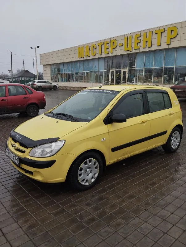 Продается hyundai getz рестайлинг год: 2006. Тип кпп: механическая. Пробег: 272 тыс. Все стекла целые и родные. Расход по трассе 5,5л, в городе 7-9л. Комплектация: 4 электро стеклоподъемника, кондиционер, подогревы передних сидений, гидроусилитель руля, abs, airbag, сигнализация, 2 ключа, музыка с usb и aux, 2 комплекта резины на дисках, также отдам радиатор охлаждения новый. Поменяны тормозные колодки, радиатор и компрессор кондиционера. Салон в хорошем состоянии, в авто не курили. Состояние лкп для своих лет, на фото видно, рф учет 180 регион, полное переоформление. Г. Кировское. Цена: 450000 руб.
+7(949)3975131
📲 Tg: ирина сударева
📞 Звоните: +7(949)3975131 - фотография - 2