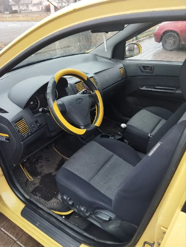 Продается hyundai getz рестайлинг год: 2006. Тип кпп: механическая. Пробег: 272 тыс. Все стекла целые и родные. Расход по трассе 5,5л, в городе 7-9л. Комплектация: 4 электро стеклоподъемника, кондиционер, подогревы передних сидений, гидроусилитель руля, abs, airbag, сигнализация, 2 ключа, музыка с usb и aux, 2 комплекта резины на дисках, также отдам радиатор охлаждения новый. Поменяны тормозные колодки, радиатор и компрессор кондиционера. Салон в хорошем состоянии, в авто не курили. Состояние лкп для своих лет, на фото видно, рф учет 180 регион, полное переоформление. Г. Кировское. Цена: 450000 руб.
+7(949)3975131
📲 Tg: ирина сударева
📞 Звоните: +7(949)3975131 - фотография - 6