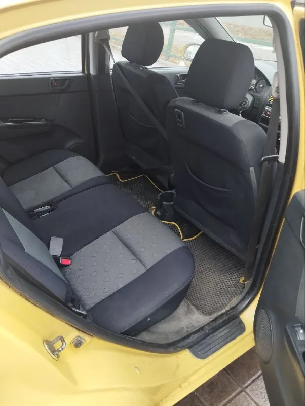 Продается hyundai getz рестайлинг год: 2006. Тип кпп: механическая. Пробег: 272 тыс. Все стекла целые и родные. Расход по трассе 5,5л, в городе 7-9л. Комплектация: 4 электро стеклоподъемника, кондиционер, подогревы передних сидений, гидроусилитель руля, abs, airbag, сигнализация, 2 ключа, музыка с usb и aux, 2 комплекта резины на дисках, также отдам радиатор охлаждения новый. Поменяны тормозные колодки, радиатор и компрессор кондиционера. Салон в хорошем состоянии, в авто не курили. Состояние лкп для своих лет, на фото видно, рф учет 180 регион, полное переоформление. Г. Кировское. Цена: 450000 руб.
+7(949)3975131
📲 Tg: ирина сударева
📞 Звоните: +7(949)3975131 - фотография - 9