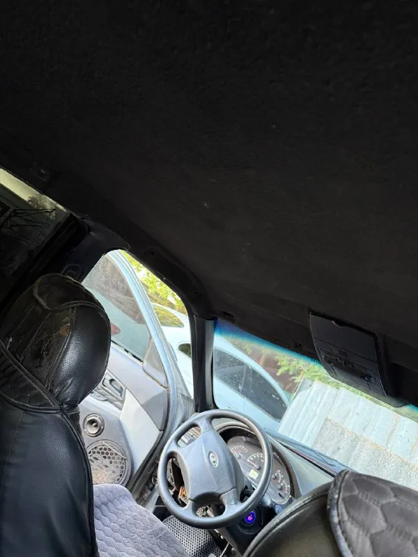 Продам данный автомобиль, лада приора 2009 года выпуска, во владении три года, за это время было очень много чего сделано, трех угольные рычаги, вся трасса стингер зад раздвоение, очень не плохая музыка, зеркала с весты с электро складывание, подогревом и электро регулировка, работает все что должно работать, буквально 1.500 тыс км была капиталка двигателя, заменена кпп. Вообщем сделано очень много, единственное что осталось, это по лкп. Кому дорого, оставьте свое мнение глубоко при себе. Ценна 350 000. Кому интересно в лс или +79493287931 - фотография - 6