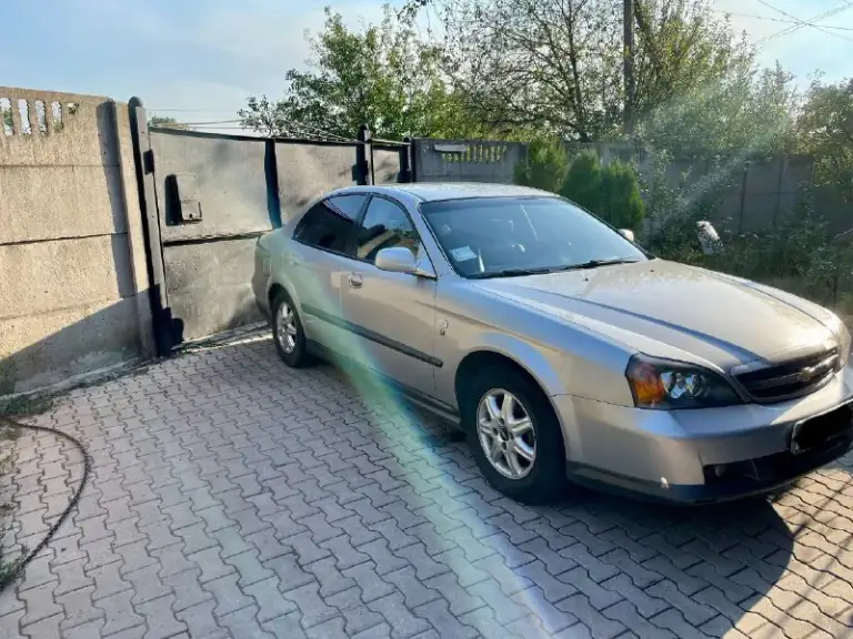 Продаю chevrolet evanda 2006 года с двигателем 2.0 и механической коробкой передач. Цена — 700 тысяч рублей, возможен торг.
Пробег 130 тысяч километров, оригинальный, готов к любым проверкам. Один владелец с 2006 года, с момента покупки в автосалоне.
Автомобиль в хорошем состоянии, полностью обслужен. Максимальная комплектация, все стёкла родные, есть небольшие потёртости лакокрасочного покрытия. Установлена летняя резина, в комплекте также есть зимняя шипованная на штампах.
Звоните по номеру +79493912410 ( на нем же и тг).
📞 Звоните: +7(949)3912410 - фотография - 2