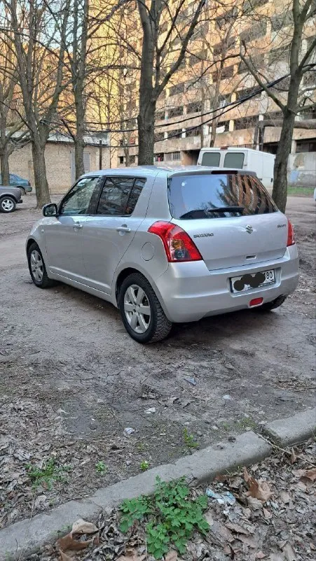 Suzuki swift 2008, mt,
199.000 Тыс пробег
Отличная экономичная машинка, ходовка комфортная, коцек не много, технически обслужена, обслужены тормоза, есть заказ-наряды, би леды, подогрев зеркал, сел поехал, собственник. 1 хозяин в птс, авто с автосалона донецка
560 Тыс.
+79496397148 - фотография - 3