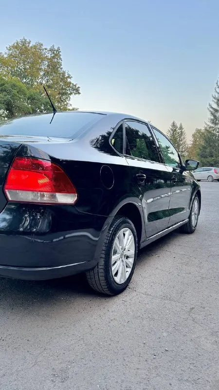 Volkswagen polo 1.6 mt 2013 г. В
👤1 Владелец
🚗 Кузов без дыр и гнили
📝 Хорошая автотека
Родной пробег 290 тысяч км ( подтвержденный автотекой )
Богатая комплектация sochi edition
✅Полный электропакет (доводчик водительского стекла)
✅Подогрев сидений
✅Электроуправление зеркал
✅Штатная мультимедиа (4 динамика)
✅Обогрев лобового и заднего стекла
❄️Рабочий кондиционер❄️
✅Двигатель не дымит не троит масло не ест!
✅Ходовая часть без стуков и посторонних скрипов
✅Чистый опрятный салон ( не прокуренный - незатертый )
Цена 755 т. Р торг реальному покупателю возле авто
📞Номер для связи +79495761932 (телеграмм на этом же номере) - фотография - 4