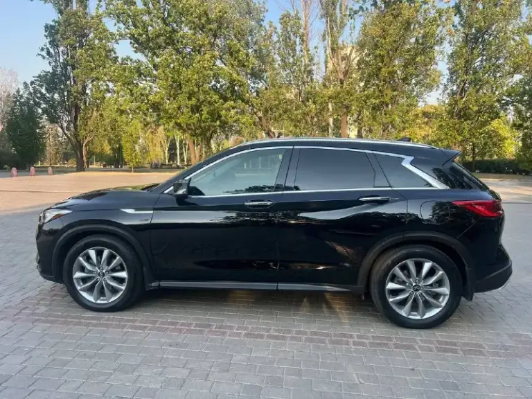 ⚠️‼️Срочная продажа‼️⚠️
Марка: infiniti qx50 2.0t
Год выпуска: 2020 г.
Пробег: 65050 км.
Стоимость: 2 675 000,00₽
Продам надёжный японский автомобиль, который совместил в себе комфорт премиум качества инфинити, а также мощный мотор, который при необходимости оставит многих позади. Автомобиль по кузову июнь 2020 года, я второй владелец (приобрел с пробегом 37800км). Всю историю обслуживания предоставлю, то проводилось регулярно каждые 7-9 тыс. Км. В среднем стоимость 1-го то обходится в районе 17-18 тысяч рублей. В дтп не участвовал! Ни одна единица по кузову не крашена! В автомобиле есть все необходимые для максимального комфорта функции (кроме камер 360°). В наличии 2 ключа. Комплект зимней резины в наличии (резина прошла 1 зиму)!
Ps - за данный автомобиль можно многое написать, но я вам советую всего лишь один раз проехать… многие вопросы сразу же исчезнут!
Тел. : +79497775005
📞 Звоните: +7(949)7775005 - фотография - 6