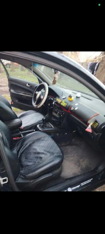 Продаю свой автомобиль passat b5 1998г.
Коробка механика.
Двигатель 1.6 родной пробег: 384000 не скрученный, как есть. Двигатель работает ровно, бодро тянет на все свои 100 лошадей. Ездила аккуратно, за машиной следила все расходники меняла вовремя. Машина не гнилая, кузов крепкий. По машине ничего делать не нужно, любые проверки с вашей стороны.
Нюанс: не сильно ударили в жопу. На фото всё видно. Погнулся немного правый усилитель бампера, вытягивается без проблем.
За своё авто хочу 275к (с небольшим торгом)
Осмотр: г. Макеевка, район "пушка"
Мой номер: +79497512451 (анна)
Произведена замена ( тормозных дисков, жидкость тормозная, колодки передние и задние, суппорта тормозного механизма)!
Комплект зимней резины+запасной багажник+запасной нижний бампер бонусом.
📲 Tg: @angel_ada_donbass
📞 Звоните: +7(949)7512451 - фотография - 2