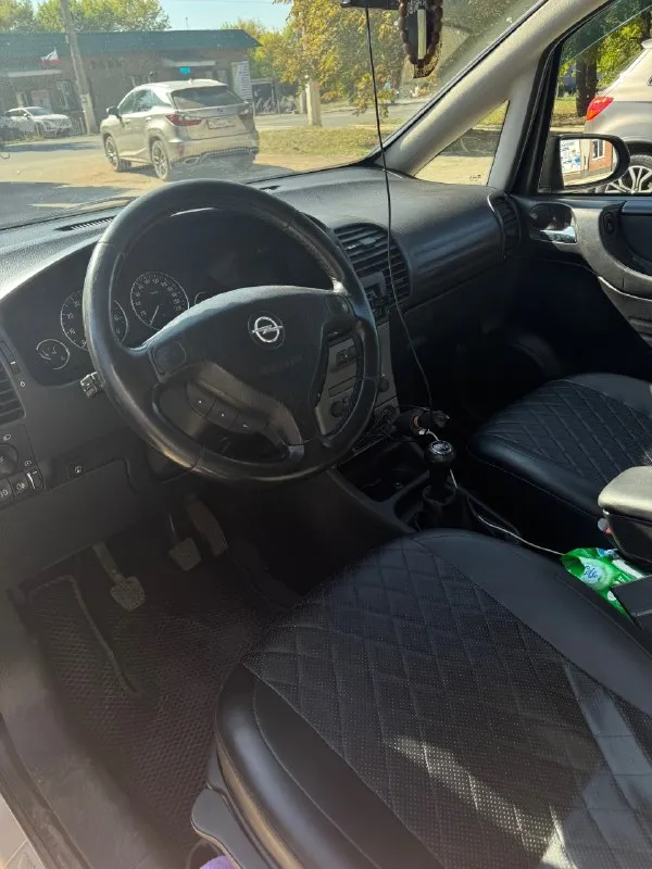 🚗 Продаётся семейное авто — opel zafira a(7 мест), 2003 г.
Владею 7 лет, пригнан в 2018 году
🔹 Объём двигателя: 1.8
Пробег 360000км
Климат, круиз, подогрев передних сидений.
Усилитель руля, 4 стеклоподъемника, электрозеркала.
🔹 Топливо: газ/бензин (экономичный расход)
🔹 Просторный и удобный салон — идеален для семьи
🔹 Большой багажник, трансформация сидений
🔹 Надёжный, неприхотливый в обслуживании автомобиль
Авто в хорошем состоянии, сел и поехал. Отличный вариант как для города, так и для поездок за город.
💰 Цена 550.000₽
📍 Находится в макеевке
Звоните или пишите — отвечу на все вопросы!
+79493684174
📞 Звоните: +7(949)3684174 - фотография - 5