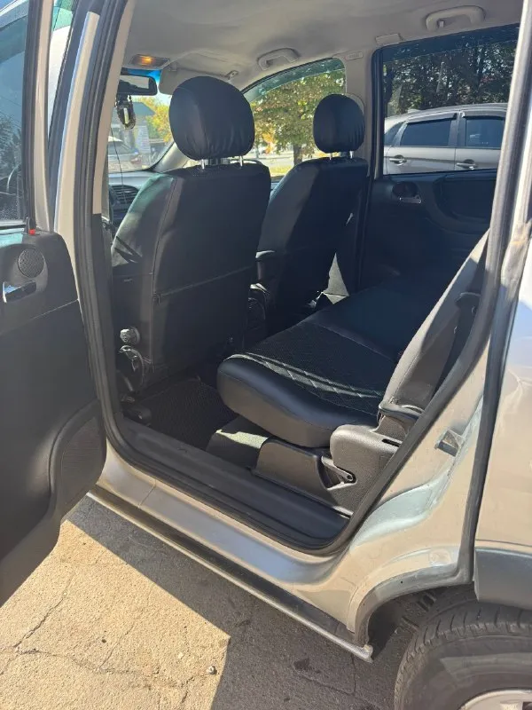 🚗 Продаётся семейное авто — opel zafira a(7 мест), 2003 г.
Владею 7 лет, пригнан в 2018 году
🔹 Объём двигателя: 1.8
Пробег 360000км
Климат, круиз, подогрев передних сидений.
Усилитель руля, 4 стеклоподъемника, электрозеркала.
🔹 Топливо: газ/бензин (экономичный расход)
🔹 Просторный и удобный салон — идеален для семьи
🔹 Большой багажник, трансформация сидений
🔹 Надёжный, неприхотливый в обслуживании автомобиль
Авто в хорошем состоянии, сел и поехал. Отличный вариант как для города, так и для поездок за город.
💰 Цена 550.000₽
📍 Находится в макеевке
Звоните или пишите — отвечу на все вопросы!
+79493684174
📞 Звоните: +7(949)3684174 - фотография - 6