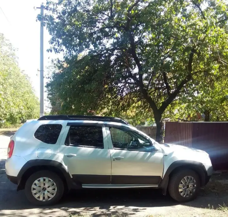 Renault duster 2.0 2013 год выпуска.
Газ/бензин.
Коробка автомат.
Полный привод.
Я владелец.
Цена 900- небольшой торг.
Переоформление в мрэо.
+7 (949) 3270014
📲 Tg: @nyutatolivna
📞 Звоните: +7(949)3270014 - фотография - 4