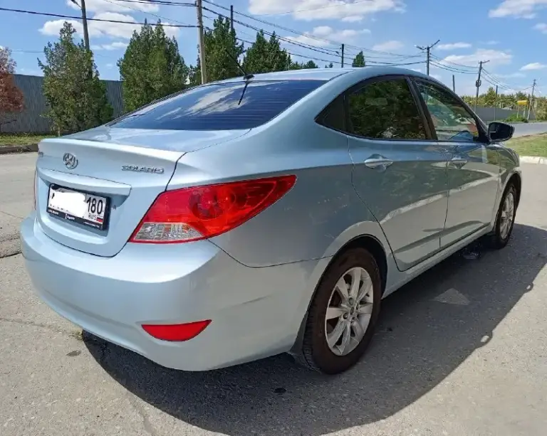 Продаю hyundai solaris 2012 год

Не битый и не крашенный. Собственник.
Двигатель 1.6 бензин(грм цепной)
Кпп - механическая 5 ступеней(без хрустов и вылетов)
По технике на твёрдую 5
В такси не работал(100%)
Хорошая комплектация :мульти руль, кондиционер,4 эсп, подогревы передних сидений, туманки, обогрев зоны дворников,2 ключа и 2 брелка сигнализации с автозапуском(удобно в холодное время года, камера заднего вида.
Масло менялось каждые 8000 км (от замены до замены вообще не берет)
Салон в отличном состоянии.
Ходовая часть на отлично, не чего не гремит и не стучит.
Полное переоформление в мрэо с моим присутствием.

Цена 845000 руб

Обоснованый торг только у капота(по телефону не торгуюсь)

Номер для связи: +79494386990 - фотография - 6
