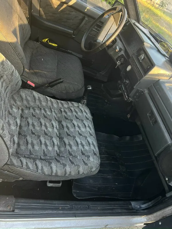 Срочно! 185 тысяч продам 2109 2001г. В. Мотор 1,5 инжектор! Работает как часы вместе с коробкой! Масло не есть. Дно пороги стаканы целые. Рулевые, стойки, пыльники, крестовина, все абсолютно что касается в ходовке-заменено. Масло заменил, фильтра новые стоят. Новый потолок, ковролин. Вместе со всем этим отдам 4 зимних колеса на черных штампах. Машина в связи с возрастом где то как то по лкп хромает! Это нужно понимать, а так, никаких вложений абсолютно, я гарантирую. Авто оформлено на меня, стоит пылится. Никто на нем не ездит, машина досталась от деда. Приезжайте смотрите. Полное переоформление 185тыс. Естественно не окончательная цена! Звоните пишите будем общаться. Г. Донецк +79494189578
📞 Звоните: +7(949)4189578 - фотография - 8