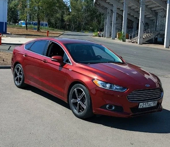Продам ford fusion se 2014г. 1.5 turbo ecoboost 181 л. С. Классический 6 ст. Автомат айсин. Пробег 163 000 км. На спедометре. Цвет кузова maroon. Я собственник. 1 владелец в рф по птс, владею 2.5 года, пригоняли с грузии под меня, юридически нет никаких ограничений, все чисто. Кожаный черный салон в очень хорошем состоянии с электро регулировками сидений диски r18 на хорошей резине по кузову еть пару незначительных сколов и царапин фото прилагаю, на езду не влияет. Авто обслужен и не нуждается во вложениях что по технике что по салону. Цена 1🍋130 тыс. Адекватная рынку. Торг есть у капота автомобиля. По телефону торга нет. Всем мира и добра. +79497999032
📞 Звоните: +7(949)7999032 - фотография - 5