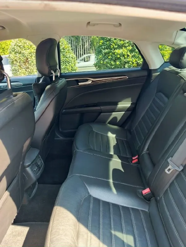 Продам ford fusion se 2014г. 1.5 turbo ecoboost 181 л. С. Классический 6 ст. Автомат айсин. Пробег 163 000 км. На спедометре. Цвет кузова maroon. Я собственник. 1 владелец в рф по птс, владею 2.5 года, пригоняли с грузии под меня, юридически нет никаких ограничений, все чисто. Кожаный черный салон в очень хорошем состоянии с электро регулировками сидений диски r18 на хорошей резине по кузову еть пару незначительных сколов и царапин фото прилагаю, на езду не влияет. Авто обслужен и не нуждается во вложениях что по технике что по салону. Цена 1🍋130 тыс. Адекватная рынку. Торг есть у капота автомобиля. По телефону торга нет. Всем мира и добра. +79497999032
📞 Звоните: +7(949)7999032 - фотография - 7
