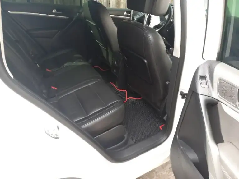 Продам volkswagen тигуан.2011 год 12 месяц. Выпущен в 2012г. Рестайлинг. 2л. Бензин. Коробка автомат. Полный привод. Пробег 219т. Км. Заменена цепь грм и прочее 5т. Км назад. Двигатель коробка и ходовая без нареканий. Машина в хорошем состоянии любые проверки приветвствуются!машина в хорошей комплектации есть все для комфортной езды. Цена 1300.000 ₽
Возможен обмен +7.949.453.36.82.
📞 Звоните: +7(949)4533682 - фотография - 5