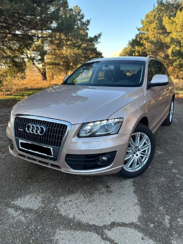 Audi q5. 2010г.
Пробег 189.000 км (100%)
Мотор 2 литра 211 л. С. (quattro)
У автомобиля со дня покупки один хозяин. Оригинальный птс.
Автотека зелёная.
Салон в идеальном состоянии.
Комплектация:
Кожаный салон
2 Электро сидения
Двух-зонный климат
Датчик света, дождя и слепых зон
Музыка премиум класса
Круиз контроль
Адаптивный свет би ксенон.
По мотору и коробке было произведено регламентное то.
Заменены все масла и жидкости.
Ходовая часть без единого стука и скрипа.
Колеса r19 на дорогой резине continental.
Два ключа.
Цена: 1 350. 000
Аргументированный торг.
Феникс: +7 (949) 445-02-80
Осмотр г. Донецк. - фотография - 1